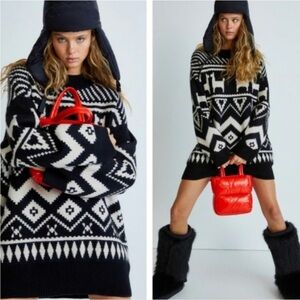 H&M Oversized Llama Sweater: Red and White